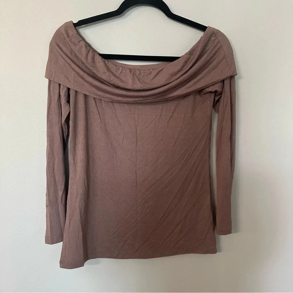 Yana K Cindy Top Long Sleeve Rayon Draped Neck Off Shoulder in Coco One Size NWT - Picture 8 of 8